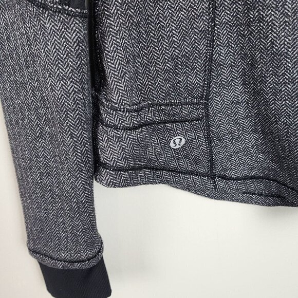 Lululemon Base Runner Herringbone jacket sz 6 Half zip back pocket Rulu fabric - Picture 8 of 14